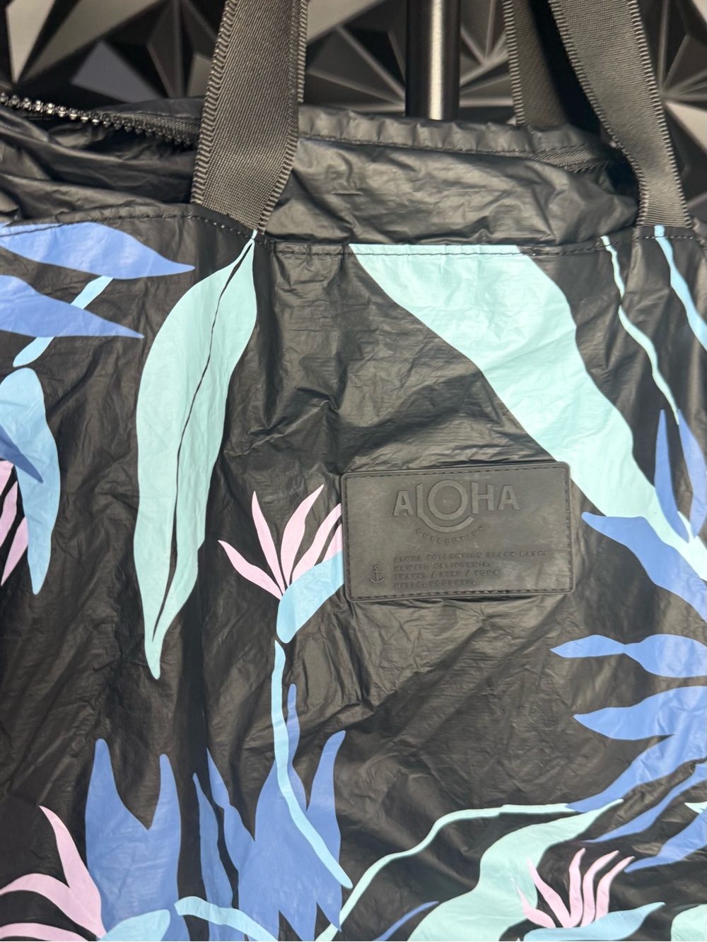 Aloha Collection Tote Bag - Picture 5 of 11